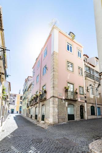 Cozy & Modern Apt In Historic Center Of Lisbon