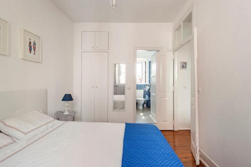 Sunny and cosy apartment at Baixa downtown