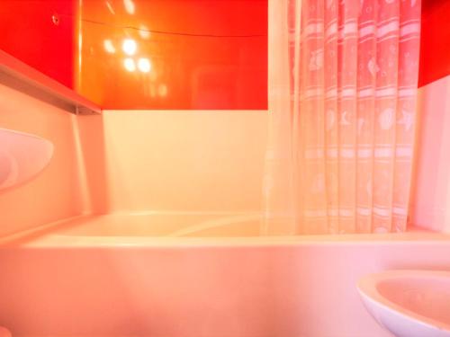 Appartement lumineux au centre, balcon, 5 pers
