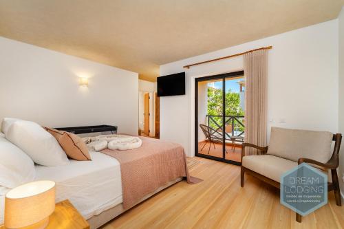 Corcovada Signature - Dream Lodging