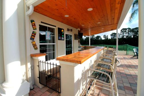 Disney Dream Themed Rooms Pool and Games photo 62