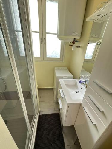 Canal Saint-Martin - Gare de l'Est-Apartment for 4 people
