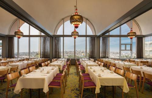 Gallery image of Seven Arches Hotel in Jerusalem