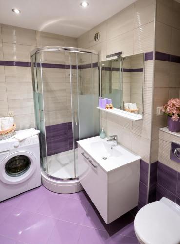 Lavender Apartment Žnjan -10 min walk to Žnjan Beach, Split