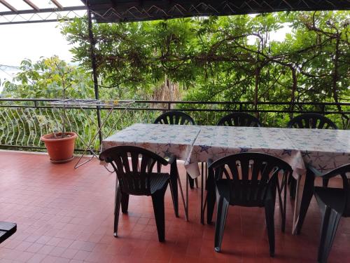 Very big cheap apartment for big families very close to Sea, 3Air-Conditiners