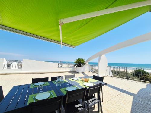 Rooftop sur la plage, Clim et Wifi fibre - ROSSIconciergerie - Linge inclus