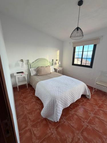 Vista Faro Sardina