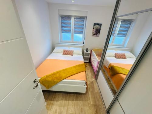 M&G Apartment Garden Apartment Kaštel Stari near Split