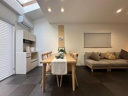 Nikyo Shion Residence Two parking spaces 4 bedrooms 7 minutes to Kujo Station 4 rooms, 2 bathrooms, private building