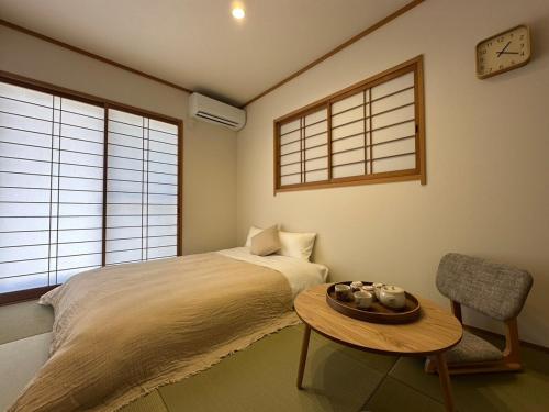 Nikyo Shion Residence Two parking spaces 4 bedrooms 7 minutes to Kujo Station 4 rooms, 2 bathrooms, private building