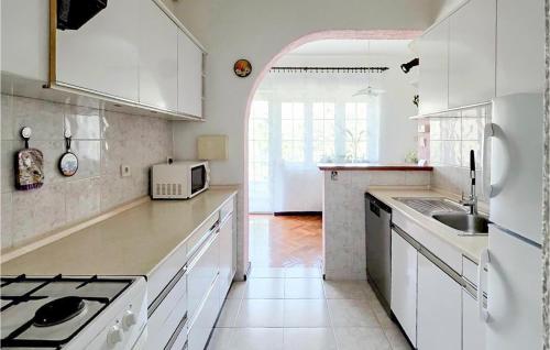 Lovely Apartment In Novi Vinodolski