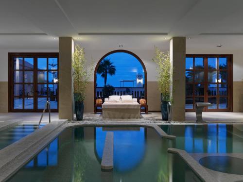 Hacienda del Conde member of Meliá Collection Golf and Spa - Adults only - Small Luxury Hotel of the World — Swimming pool