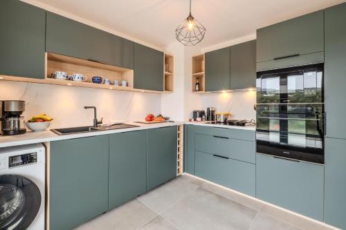 Apartment 3 bedrooms with Terrace - Happy Rentals