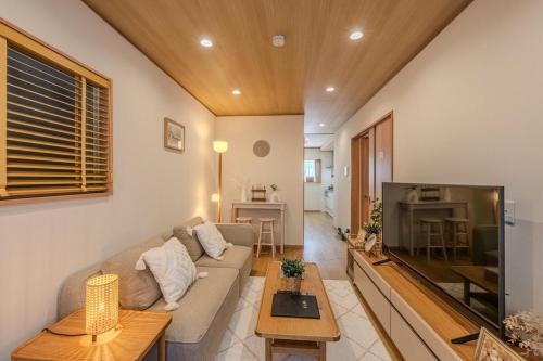 Nikyo Fuji 2 minutes to the station villa in Osaka