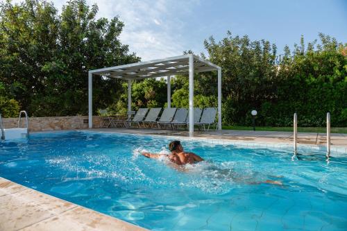 Villa Danna - Private Pool, Playground & Sea Views