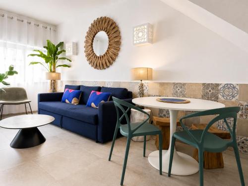 Promenade Townhouse- RoofTerrace 3BR near beaches