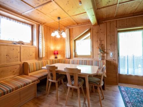 Chalet in Mayrhofen near Ski Slopes