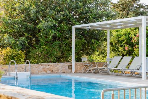 Villa Deleni - Private Pool, Sea Views & Gardens