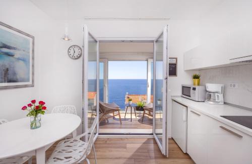 Apartment Seven