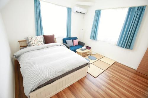 YT2198 Spacious Three Level 4BR Entire Home Kanamecho 8 Min Near Ikebukuro Free Parking Rooftop Terrace Sleeps 8
