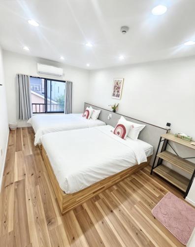 浅草花日美居 Asakusa Hanabi 303 Twin Bedroom 4 min walk to Senso-ji Temple Direct access to Narita Haneda Airport Host's listings are all at the same address
