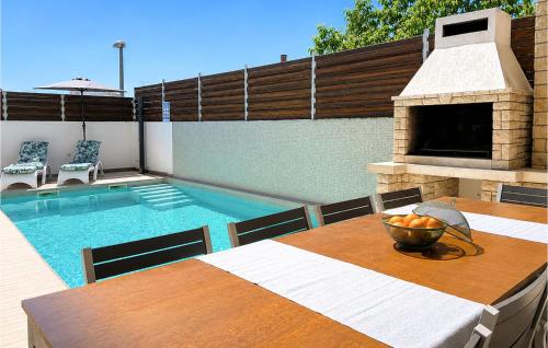 Beautiful Home In Pula