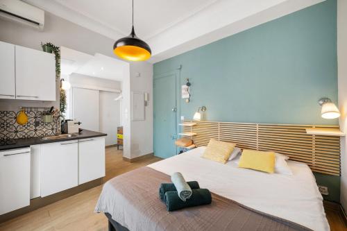 Bright & Cosy Studio w Terrace AC