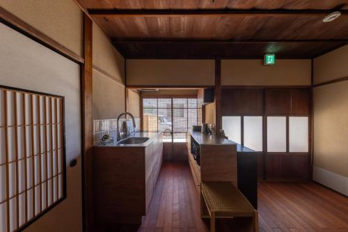 Kanazawa SHIJIMA SAI