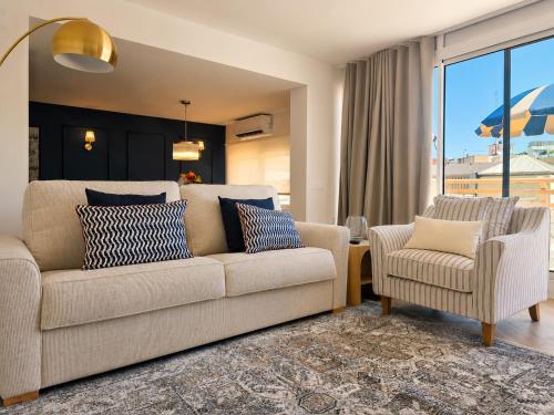 CASA FLORIT - Luxury Penthouse with 185 m2 Private Terrace