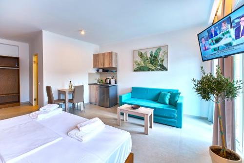 Arkoudas Suites