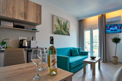 Arkoudas Suites