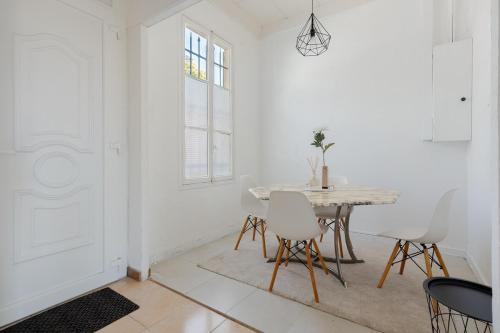 Charming house with sea view in Nice