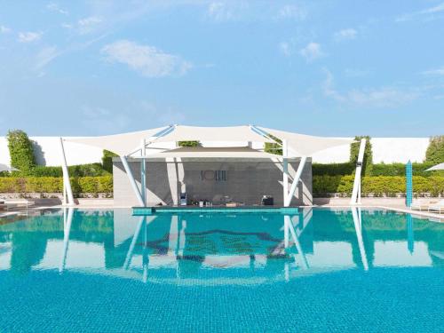 Sofitel Dubai The Obelisk — Pool view