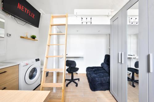 Authentic Parisian Studio near Parc Monceau