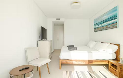 Costa Breeze Your Estepona Beach Escape