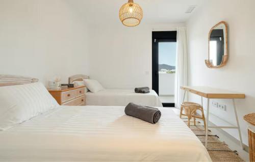 Costa Breeze Your Estepona Beach Escape