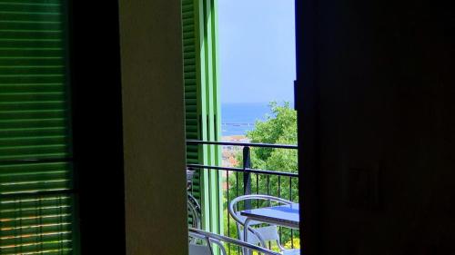 LE REVEST Terrasse Vue Mer Centre Climatisation Parking