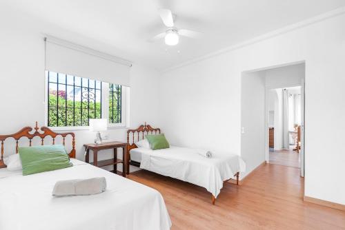 Lovely house with a Sea View, 220 m from the Beach