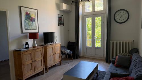 Le V Génie verdure climatisation et calme à deux pas des Halles de Sète