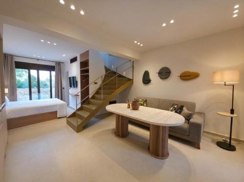 Kostas luxury Sea-View apartments near Airport and Beach