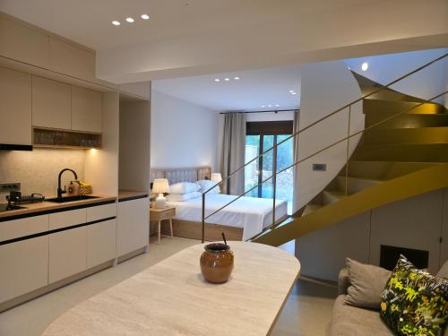 Kostas luxury Sea-View apartments near Airport and Beach