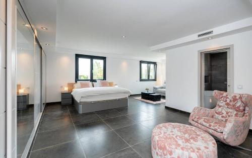 Luxurious Villa NicoAngelo