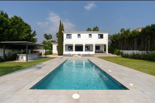 Luxurious Villa NicoAngelo