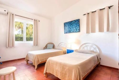 Casa com Piscina e Jardim ideal para famílias