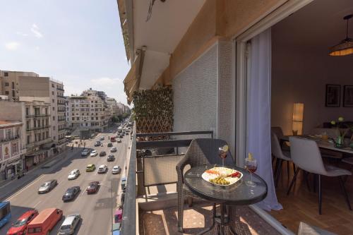 Luxury Vantage Apartment 3BR Spatial view