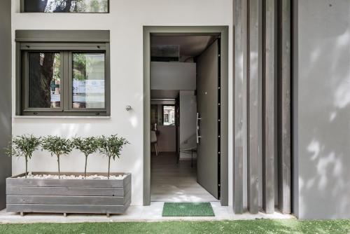 Luxury City Apartment 1 Min to Metro