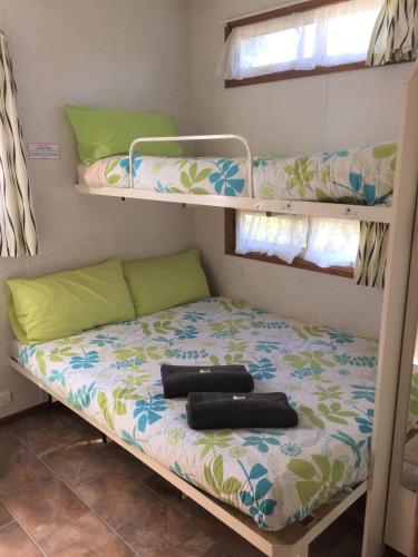Cama o camas de una habitación en Junee Tourist Park