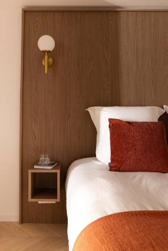Bright 1BR 4P Apartment, AC, Opera