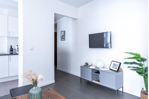 Stylish 4 stars Flat 5 min to Batignolles Park