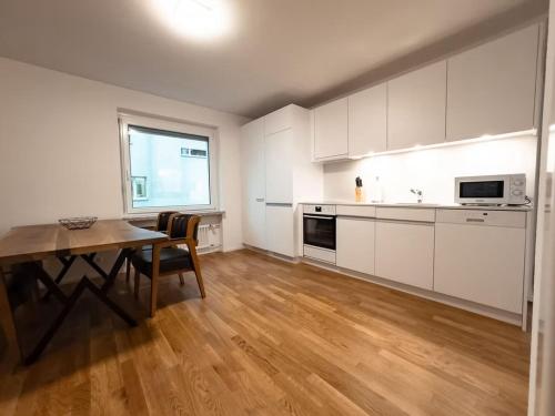 Fantastic 2BR in the city center - Sky7